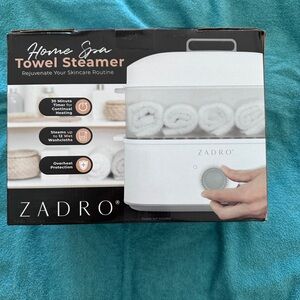 ZADRO White and Gray Towel Steamer
NIB